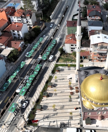 izmit-basaran-camii-meydani-yenilendi-JqCMIpEK.jpg