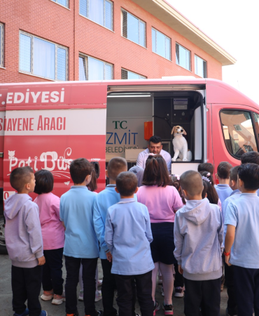 izmit-belediyesinden-miniklere-hayvan-dostu-egitim-programi-Ik7rXAJC.png