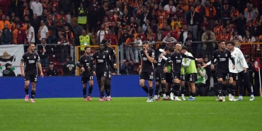 kartal-ilk-15-dakikada-ucuyor-Oj4b4JMN.jpg