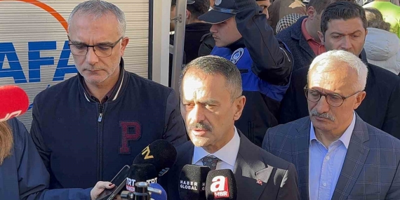 Kocaeli Valisi Aktaş: “Ailenin binanın 2. katında oturduğunu değerlendiriyoruz”