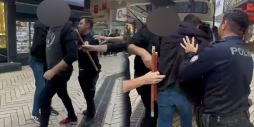 kocaelide-iki-gazeteciye-sopali-pusu-girisimi-KpDHKUjU.jpg