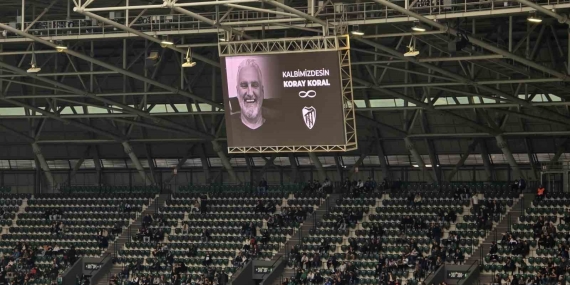 Kocaelispor, Gri Koray’ı unutmadı