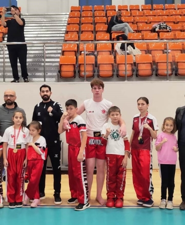 korfez-genclerbirligi-sporculari-daricadan-9-madalya-ile-dondu-bWiSGKXx.jpg