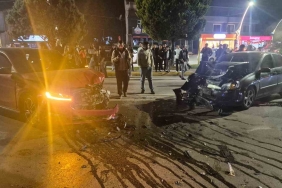 otomobiller-kafa-kafaya-carpisti-2-yarali-PYiyFvB1.jpg