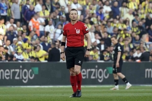 yasin-kol-2-kez-galatasaray-besiktas-derbisinde-wxViNnVd.jpg