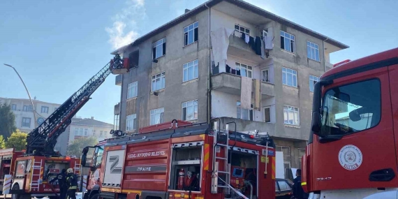 4 katlı binada yangın paniği