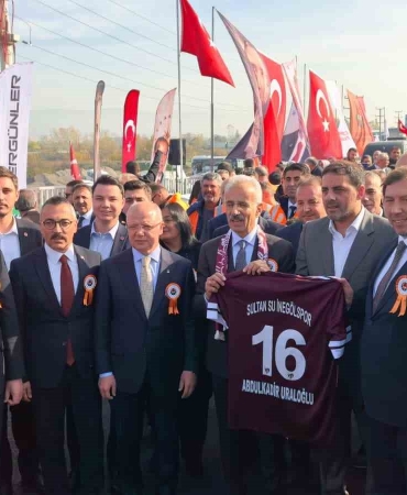 bakan-uraloglu-oumuzdeki-yil-bursamiza-yuksek-hizli-trenle-seyahat-edecegiz-dfmqI1zB.jpg