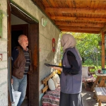 basiskelede-gonul-bagi-ekipleri-hane-ziyaretlerini-surduruyor-8AnrgAfw.jpg