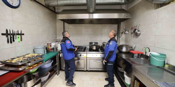 Başiskele’de kafe ve restoranlarda kapsamlı hijyen denetimi