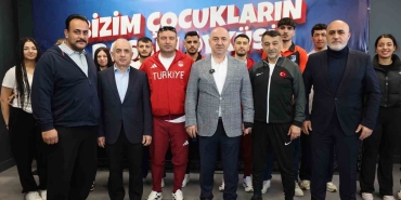 baskan-biyik-milli-sporcularla-bir-araya-geldi-KBT9XQpb.jpg