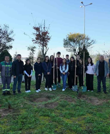 cayirovada-ogrenciler-dogayla-bulustu-XjZBrUcF.jpg
