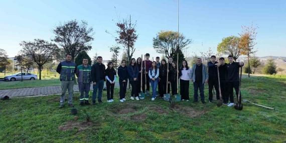 Çayırova’da öğrenciler doğayla buluştu