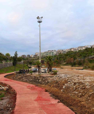 eskihisara-yeni-yuruyus-yolu-bisiklet-yolu-ve-otopark-yapiliyor-EvQk7JWK.jpg