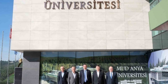 Faruk Çelik Mudanya Üniversitesi’nde gençlerle buluştu