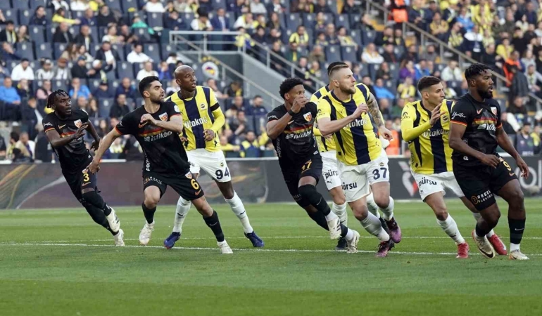 fenerbahce-ile-kayserispor-49-randevuda-TeKHIbgU.jpg