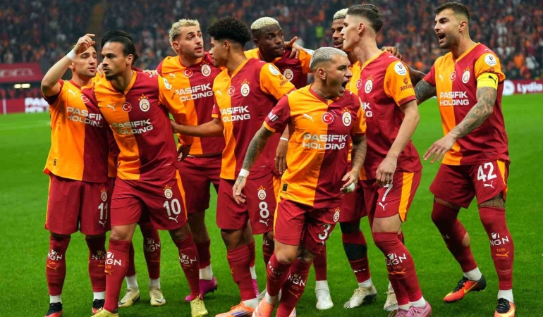 galatasarayda-hedef-derbiyi-kazanip-kayipsiz-devam-etmek-VmOY95Sy.jpg