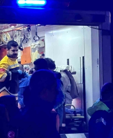 gemiden-tahliye-edilen-25-personel-kocaeliye-getirildi-zRqq7Ccu.jpg