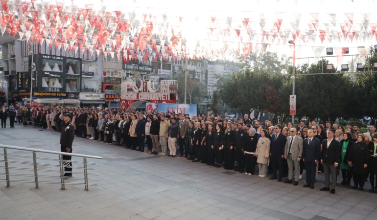 izmit-belediyesi-ataya-saygiyla-kenetlendi-bXLOdZiF.jpeg