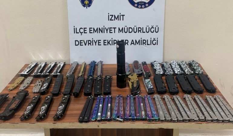 izmitte-iki-cocugun-uzerinde-52-kesici-alet-ele-gecirildi-V1JkfGRJ.jpg