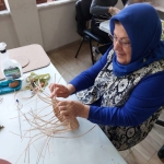 kar-mekte-uretken-eller-is-basinda-7qOM5NX7.jpg