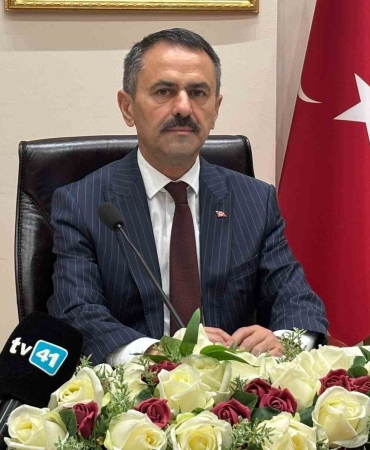kocaeli-valisi-aktas-gemide-1-kisi-kaldi-kurtarma-calismalari-suruyor-6Uzd6mVN.jpg