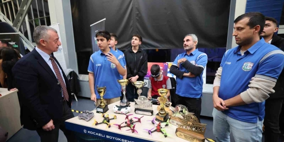 Kocaeli’de teknoloji takımlarına verilen destek 20 milyon liraya çıkarıldı