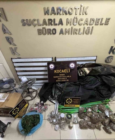 kocaelide-uyusturucu-operasyonlarinda-75-supheli-yakalandi-XU3fietY.jpg