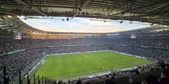 Kocaelispor – Galatasaray maçında seyirci rekoru kırıldı