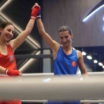 milli-boksor-aysen-taskin-riyadda-altin-madalyaya-ulasti-p5QjyTnQ.jpg
