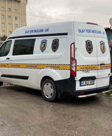 minibusun-carptigi-4-yasindaki-cocuk-hayatini-kaybetti-XGUkNu32.jpg