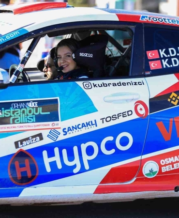 osmangazinin-gururu-istanbul-rallisinde-podyuma-cikti-Rg2bylzt.jpg