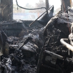 yolcu-otobusu-alevlere-teslim-oldu-arac-demir-yiginina-dondu-2d7Ui8NT.jpg