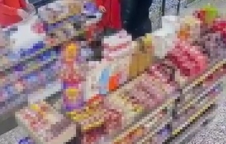 Akaryakıt istasyonunda çalışan genci darbeden alkollü müşteri gözaltına alındı