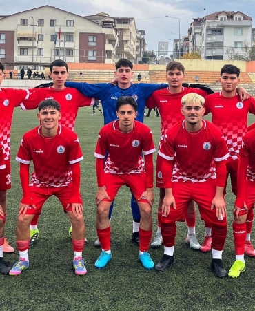 basiskele-belediyespor-ve-korfez-genclerbirligi-berabere-kaldi-xB6tTNSc.jpg