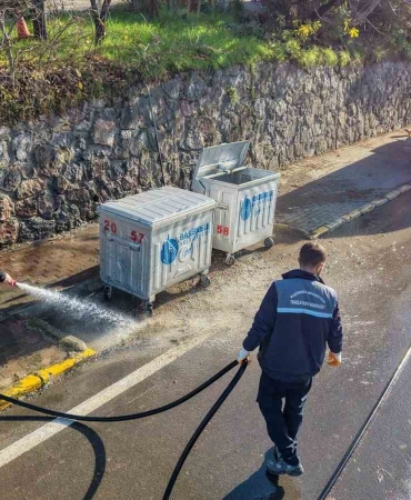 basiskelede-cadde-ve-sokaklarda-temizlik-calismasi-yurutuluyor-Dsun1bJV.jpg