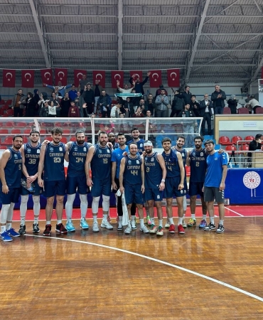 cayirova-belediyesi-kagitsporu-maglup-etti-ZB6ba7dK.jpg