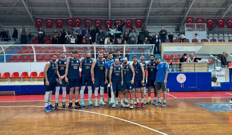 cayirova-belediyesi-kagitsporu-maglup-etti-ZB6ba7dK.jpg