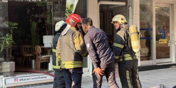 Depoda başlayan yangın mahallede paniğe yol açtı