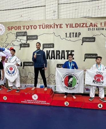 gaziosmanpasali-karatecilerden-turkiye-yildizlar-liginde-14-madalya-XAWDtHJe.jpg