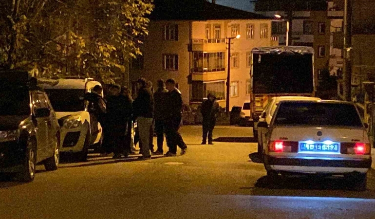 kocaelide-16-yasindaki-genc-evde-basindan-vurulmus-halde-bulundu-TjAdeFAf.jpg