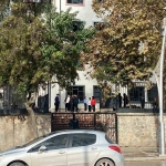 lisede-3-kattan-dusen-ogrenci-agir-yarali-LjAF8Zmf.jpg