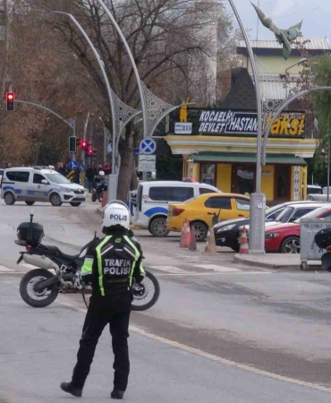 sehir-merkezinde-filmleri-aratmayan-olay-1L2Qqe9Z.jpg