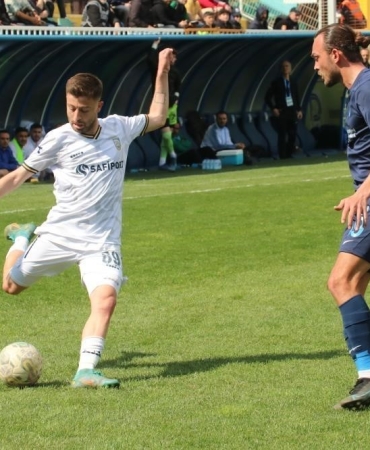 silahli-saldiriya-ugrayan-futbolcu-hayatini-kaybetti-6xc4n5W9.jpg