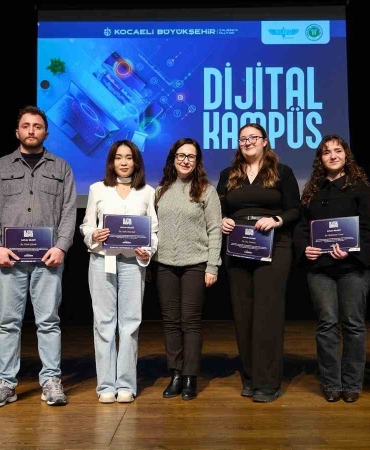 fikirler-uretime-emekler-basariya-donustu-dijital-kampuste-yetisen-235-genc-sertifikalarini-aldi-UPeWxmAu.jpg